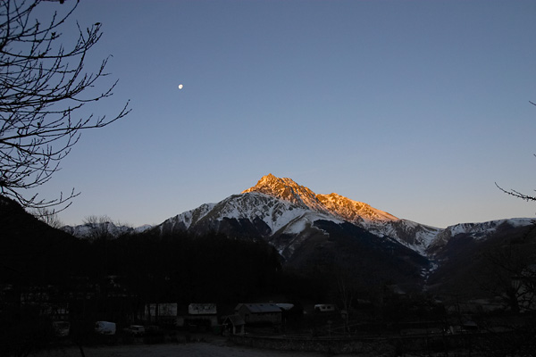 Nol en Valle d'Aure, Lever du jour sur l'Arbizon