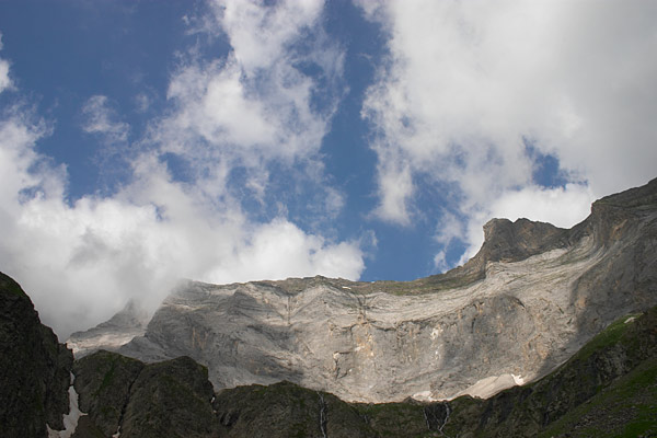 Hautes Pyrnes, Muraille de Barroude